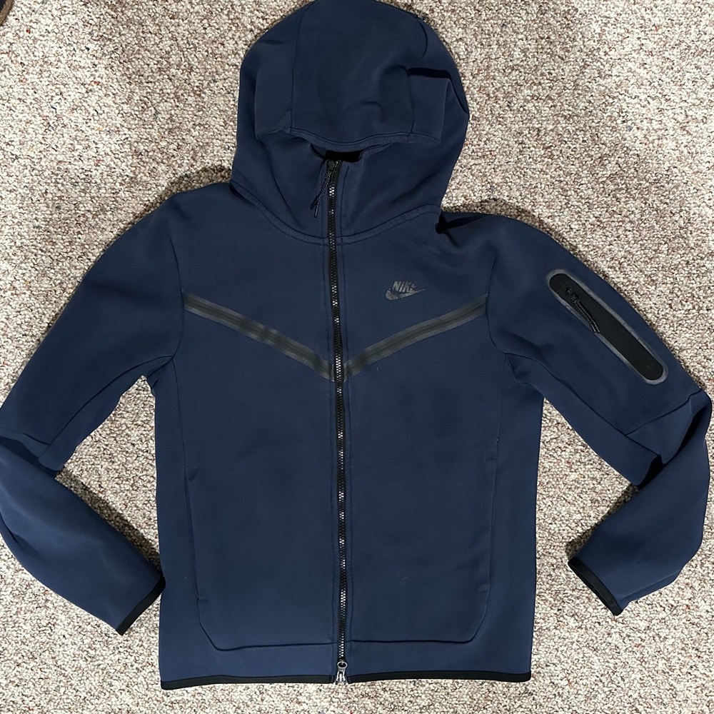 Nike Men’s Tech Fleece Hoodie US Size Small Midnight Navy w/ Black Details